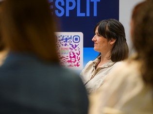 19052026_djeca i tipkovnica_00011.jpg